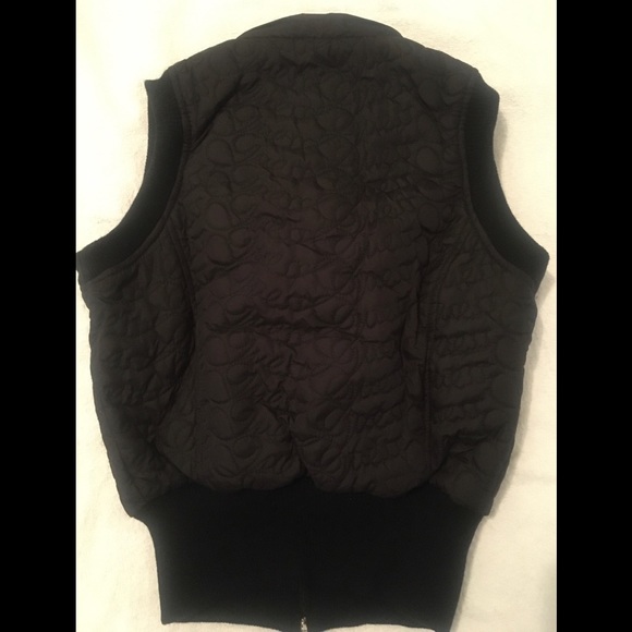 Guess Black Logo Vest with Removable Fur Hoodie, size small - Picture 4 of 8